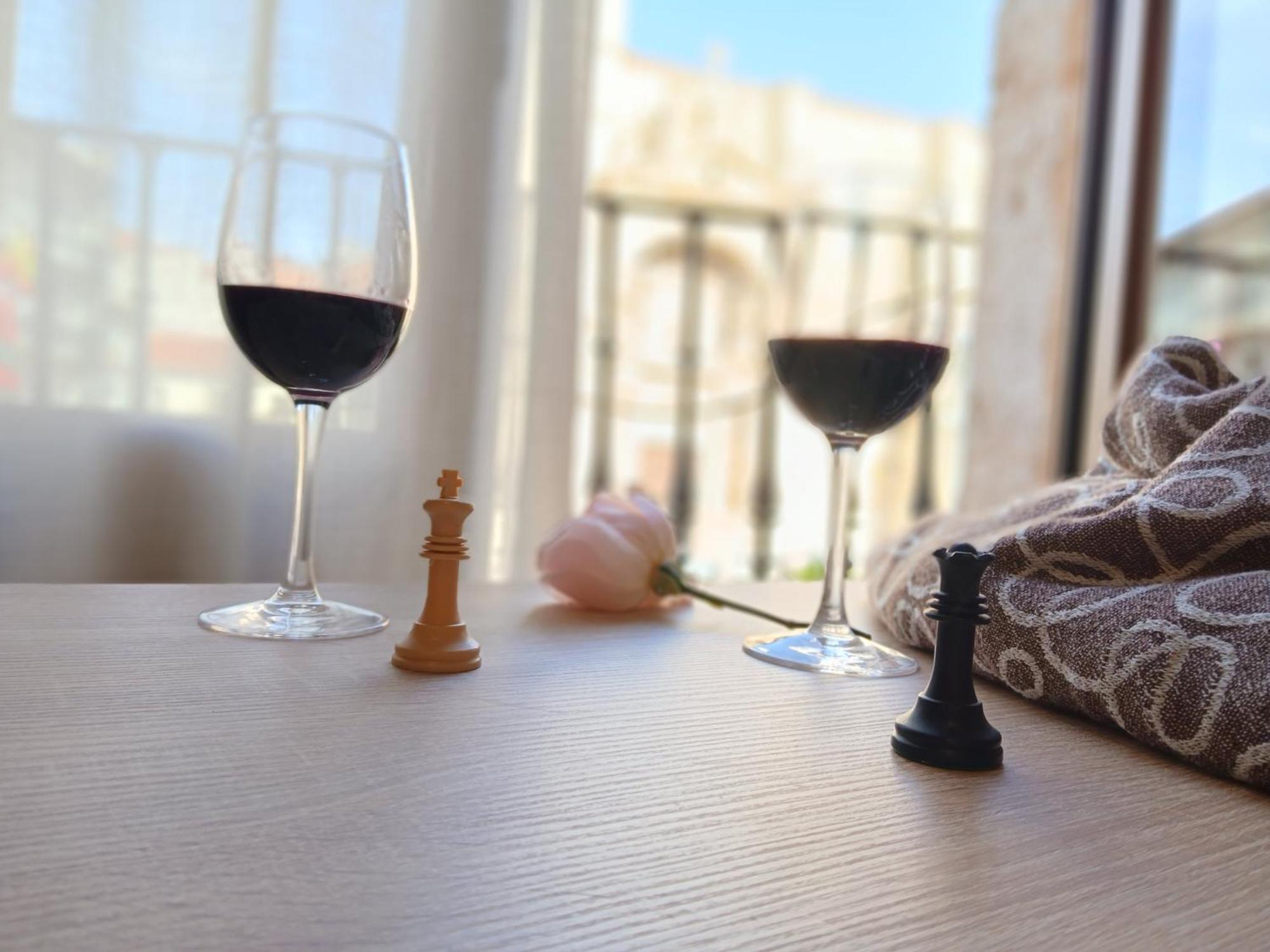 Apartamentos Turisticos Empecinado Roa Екстериор снимка